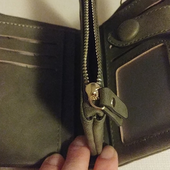 Wallet - Picture 2 of 2